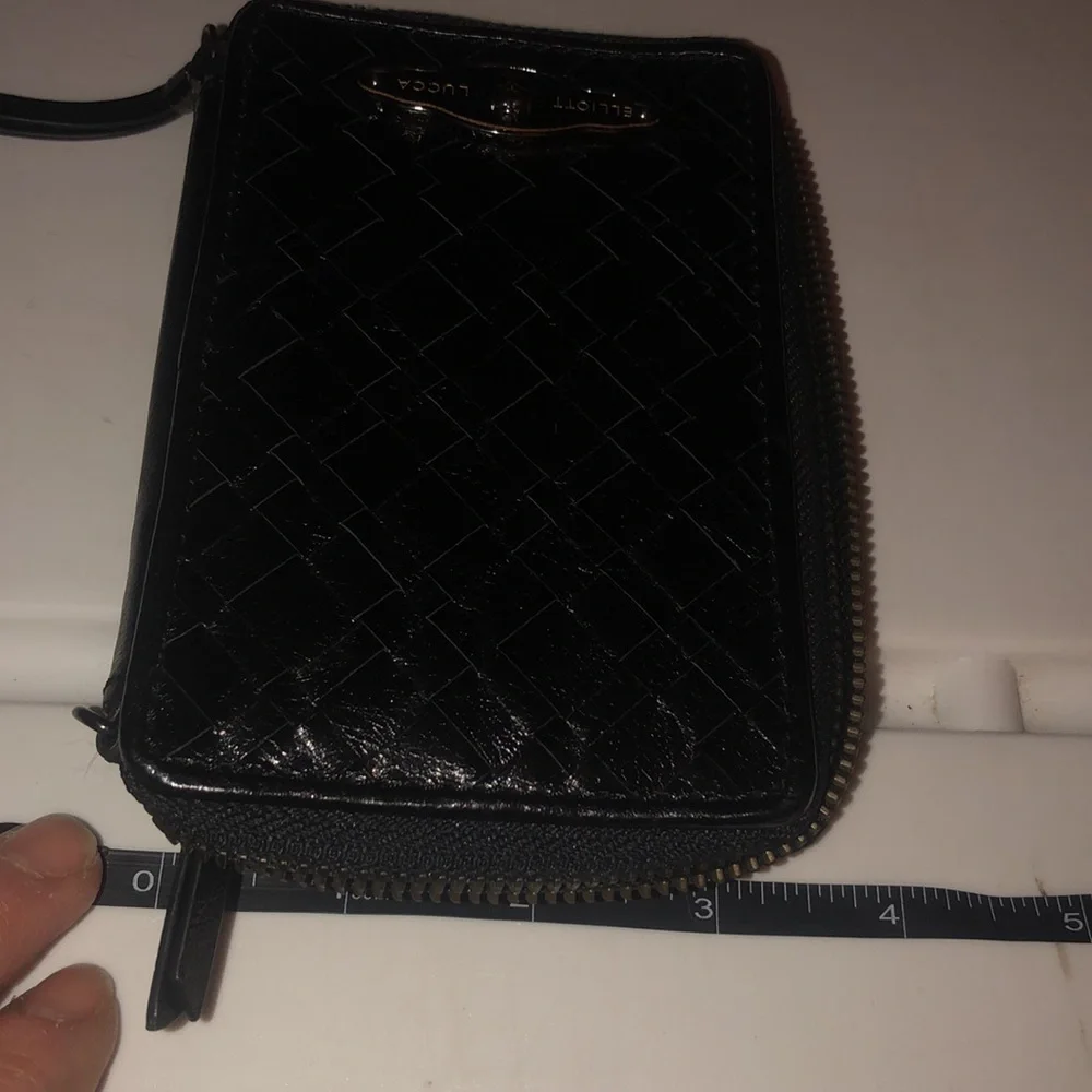 Elliott Lucca black Wigan genuine leather wallet / mobile & card case